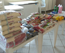 Depen de Cascavel arrecada 850 kg de alimentos não perecíveis e 50 cestas básicas para doação