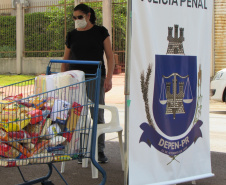 Depen de Cascavel arrecada 850 kg de alimentos não perecíveis e 50 cestas básicas para doação