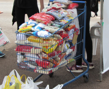 Depen de Cascavel arrecada 850 kg de alimentos não perecíveis e 50 cestas básicas para doação