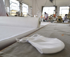  Presos do Paraná produzem materiais de proteção individual