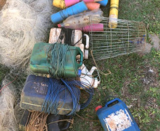 BPAmb-FV apreende armas de fogo, materiais de pesca e prende duas pessoas em situações distintas no Centro-Sul do estado