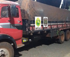 BPFron apreende carga de cigarros contrabandeados avaliada em mais de R$ 1,5 milhão durante Operação Hórus