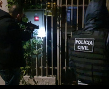 PCPR prende seis suspeitos de receptação e roubo de veículos em Curitiba e RMC 