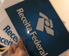 PCPR prende cinco suspeitos de estelionato que diziam ser da Receita Federal
