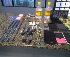 Agentes penitenciários de Cascavel evitam entrada de 17 celulares e drogas em unidades prisionais