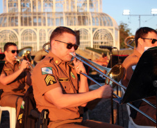 Banda de Música da PM faz live em homenagem ao Dia das Mães no Jardim Botânico em Curitiba
