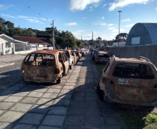  Segurança retira veículos do pátio da Delegacia de Piraquara