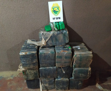 Em Foz do Iguaçu, PM apreende mais de 315 quilos de maconha e homem acaba preso