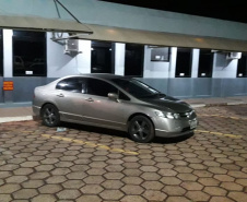 Agentes penitenciários apreendem 17 celulares, sete buchas de cocaína e nove tabletes de maconha em Cascavel