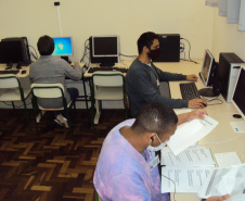Presos do Paraná cursam ensino superior à distância com bolsa de estudos