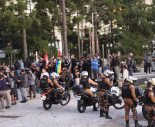 Esquema de segurança da Polícia Militar garante manistestações pacíficas neste domingo