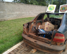 Durante Operação Hórus, Batalhão de Fronteira apreende embarcação, veículo e cigarros contrabandeados no município de Guaíra (PR)