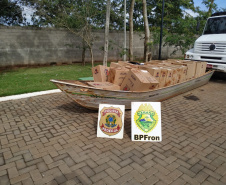 Durante Operação Hórus, Batalhão de Fronteira apreende embarcação, veículo e cigarros contrabandeados no município de Guaíra (PR)