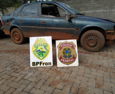 Durante Operação Hórus, Batalhão de Fronteira apreende embarcação, veículo e cigarros contrabandeados no município de Guaíra (PR)