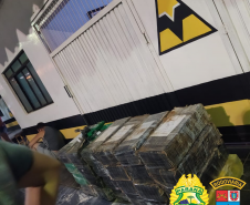 Carreta com uma tonelada de maconha é apreendida no Noroeste do estado em ação conjunta da PM e Polícia Civil