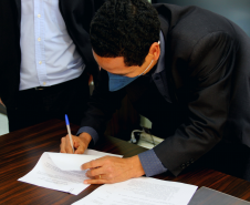 Secretaria da Segurança Pública firma parceria com Arapongas para compartilhamento de informações confidenciais 