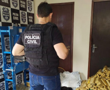 PCPR descobre laboratório de drogas e apreende maconha e cocaína em Foz do Iguaçu