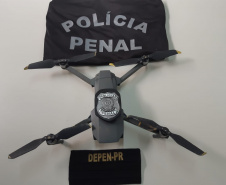 Mais um drone com celulares é aprendido na Hildebrando de Souza