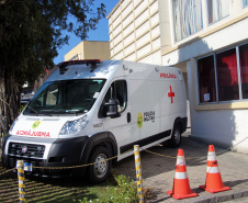 Hospital da PM recebe nova ambulância com suporte avançado para atendimento a pacientes