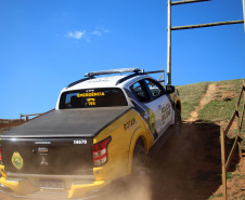 BPRv promove treinamento em caminhonete 4x4 para policiais militares e agentes de trânsito em Quatro Barras, na RMC