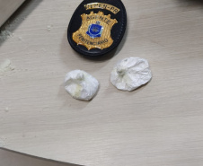 Agentes penitenciários de Marechal Cândido Rondon impedem arremesso e evitam entrada de cinco celulares, maconha e fumo