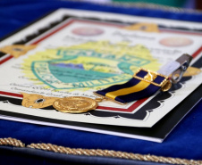 Secretário da Segurança Pública recebe medalha no aniversário de 166 anos da Polícia Militar do Paraná