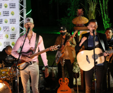 Live Sertaneja Solidária leva diversão e solidariedade para a população de Umuarama e região