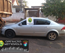 Seis carros são recuperados e outro carregado com cigarros é apreendido pela PM durante a Operação Metrópolis