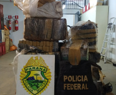 BPFron apreende mais de 400 quilos de maconha e pacotes de cigarros contrabandeados no Oeste do estado