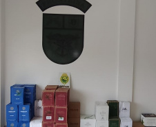 Carro carregado com 330 garrafas de vinho é apreendido pelo BPFron no sudoeste do Paraná
