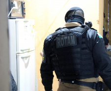Polícias Civil e Militar prendem 15 envolvidos com tráfico de drogas