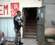Polícias Civil e Militar prendem 15 envolvidos com tráfico de drogas