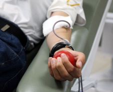  Cadetes da Polícia Militar doam sangue no Hemepar de Curitiba 