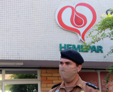 Cadetes da Polícia Militar doam sangue no Hemepar de Curitiba 