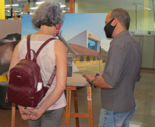 Exposição apresenta obras pintadas por presos de Cascavel