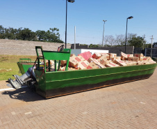 Operação Hórus apreende dois barcos lotados de cigarros paraguaios no Lago Itaipu e causa prejuízo de R$ 3,5 milhões ao contrabando