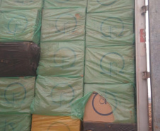  No final de semana, BPAmb-FV apreende arma de fogo, 800 caixas de cigarros contrabandeados e galos de rinha em situações distintas 