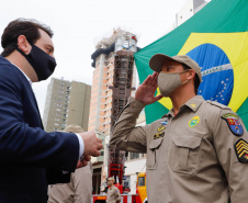  Governador entrega 15 novas viaturas para o Corpo de Bombeiros