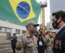  Governador entrega 15 novas viaturas para o Corpo de Bombeiros