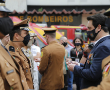  Governador entrega 15 novas viaturas para o Corpo de Bombeiros