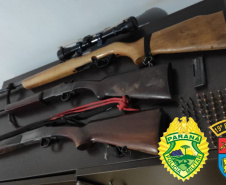  PM apreende 6,7 mil pacotes de cigarro, armas e até lancha no Oeste do estado 