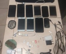 Em dois dias, Depen em Ponta Grossa apreende maconha, 20 celulares e três serras	