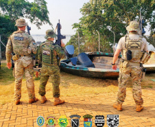  Meia tonelada de maconha e carreta com cigarros contrabandeados são apreendidos no Oeste do PR pela Operação Hórus 
