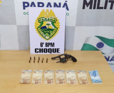 Em Cascavel (PR), PM apreende pés de maconha, duas pistolas airsoft e um revólver em situações distintas