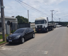 Segurança Pública e Polícia Civil removem 79 veículos que estavam parados na Delegacia de Campina Grande do Sul