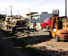 Segurança Pública e Polícia Civil removem 79 veículos que estavam parados na Delegacia de Campina Grande do Sul