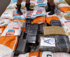 BPRv apreende quase 5,5 toneladas de maconha meio a carga de milho no Oeste do estado