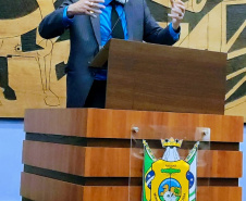 Delegado recebe título de Cidadão Honorário na cidade de Ponta Grossa