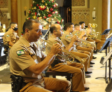Banda de Música da PM faz Live de natal na Catedral Basílica Menor de Curitiba