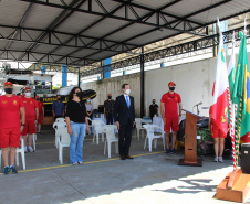 Corpo de Bombeiros recebe “ambulancha” para atuação no litoral do Paraná
